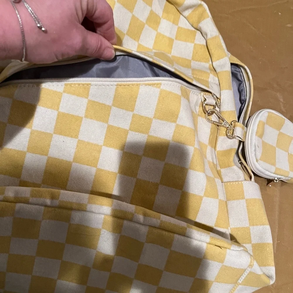 Wild Fable yellow & White check adjustable backpack with EarPods case